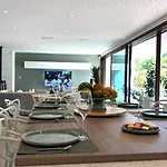 Tres Belle Valescure Raphael -piscine Chauffee