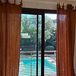 Tres Belle Valescure Raphael -piscine Chauffee