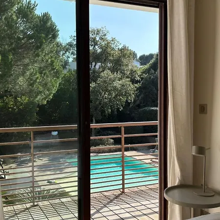 Tres Belle Moderne Piscine Jaccuzi En Option Villa *