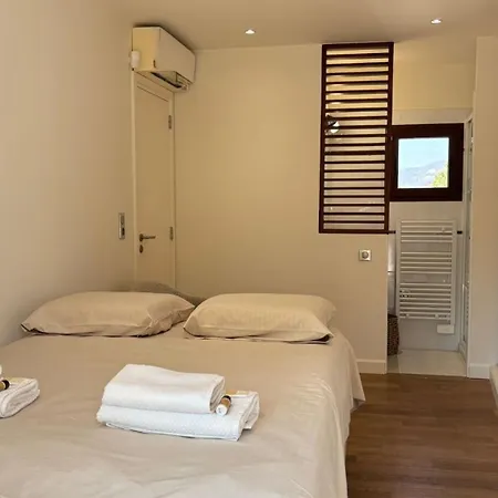 Villa Tres Belle Moderne Piscine Jaccuzi En Option