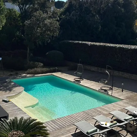 Tres Belle Moderne Piscine Jaccuzi En Option Villa Saint-Raphaël